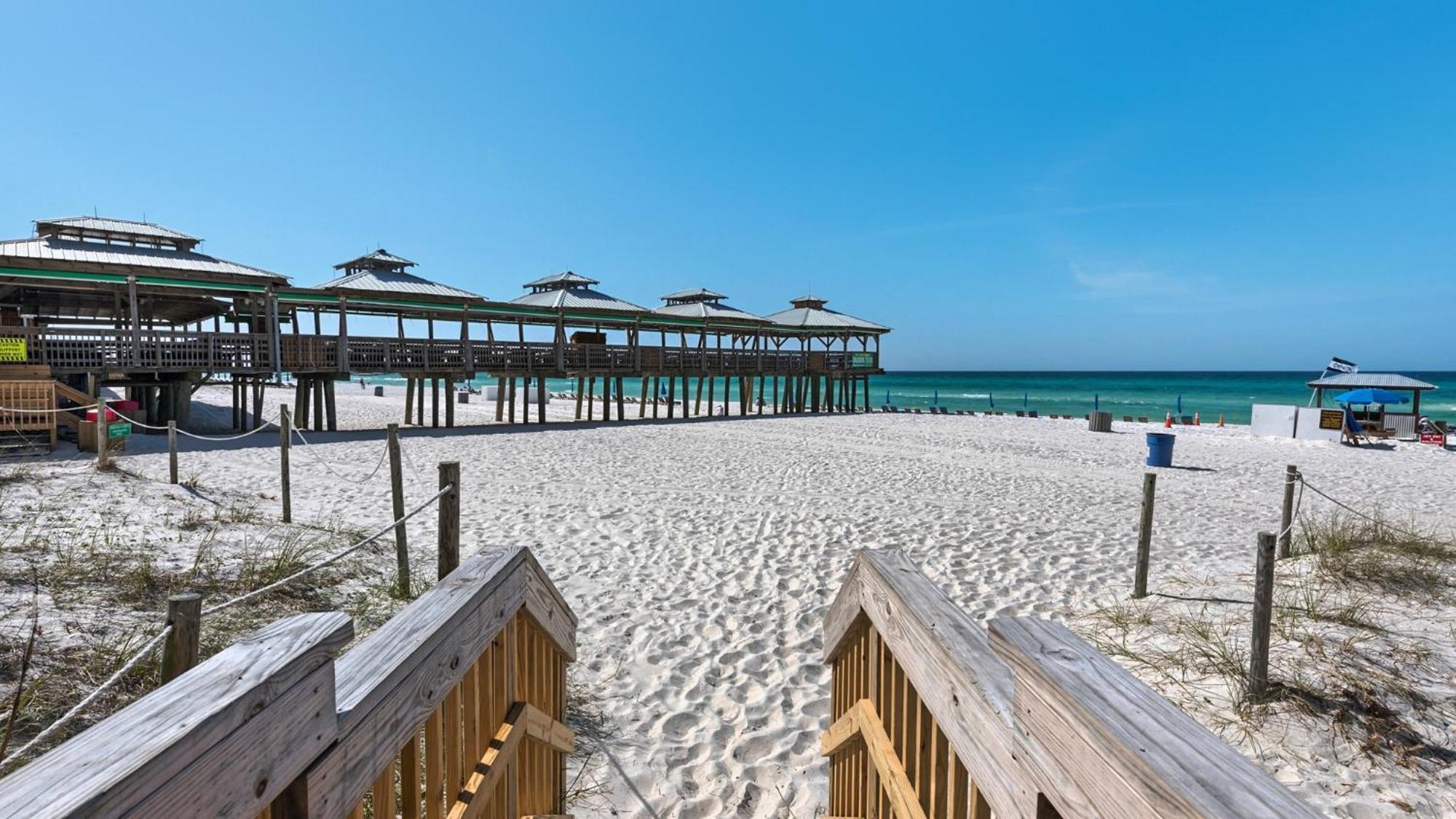 Laketown Wharf 613! Ocean View, 1 Bd, 2 Bath, And Amazing Amenities! Holiday home *