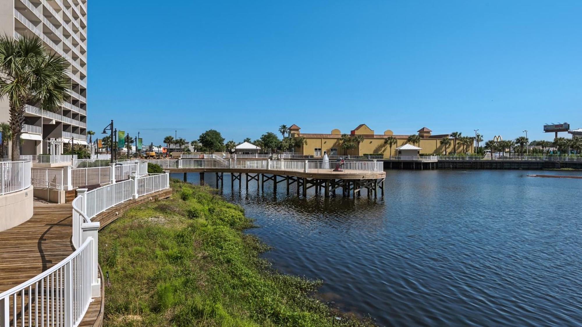 Laketown Wharf 613! Ocean View, 1 Bd, 2 Bath, And Amazing Amenities! Panama City Beach