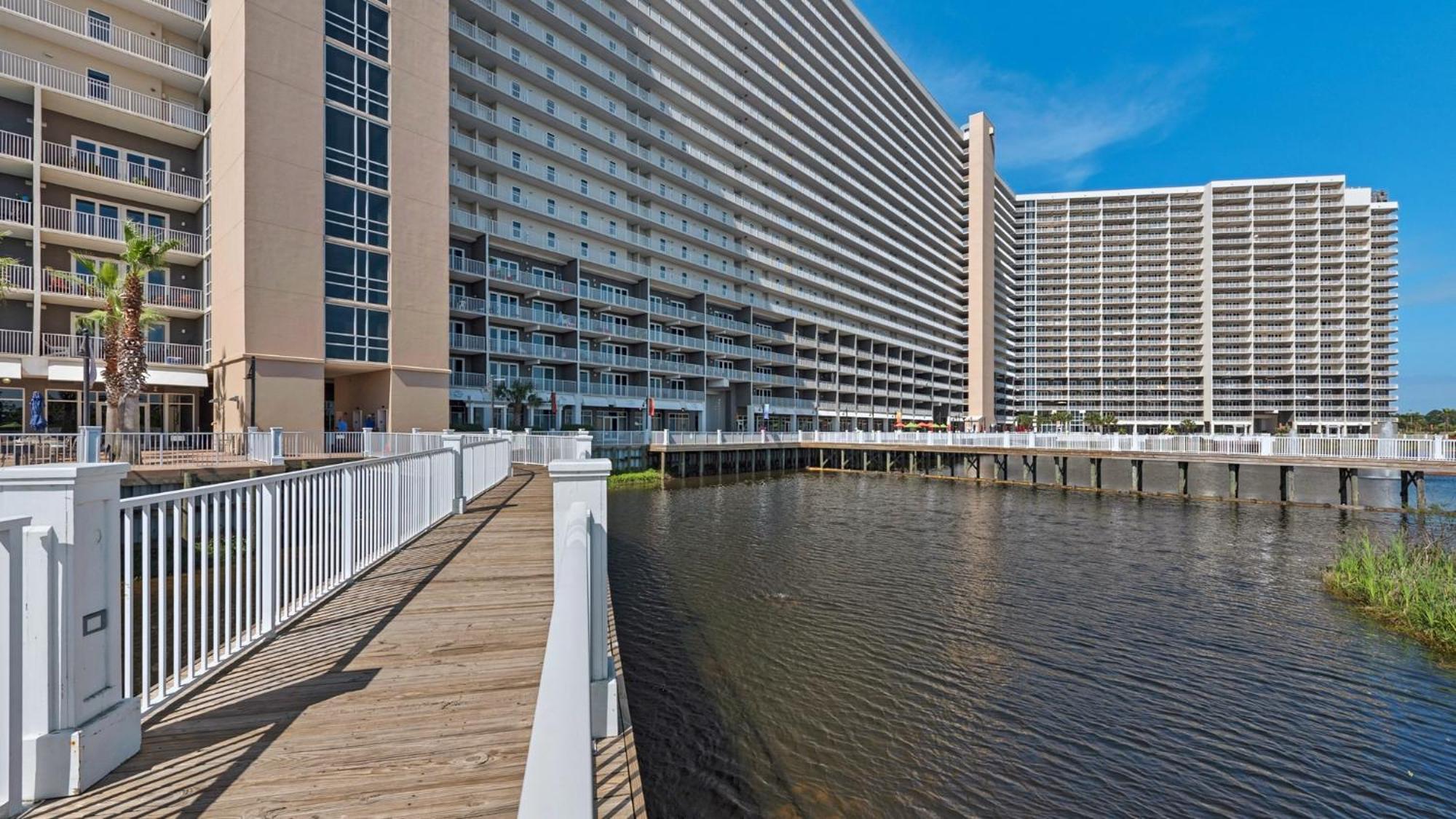Holiday home Laketown Wharf 613! Ocean View, 1 Bd, 2 Bath, And Amazing Amenities! Panama City Beach