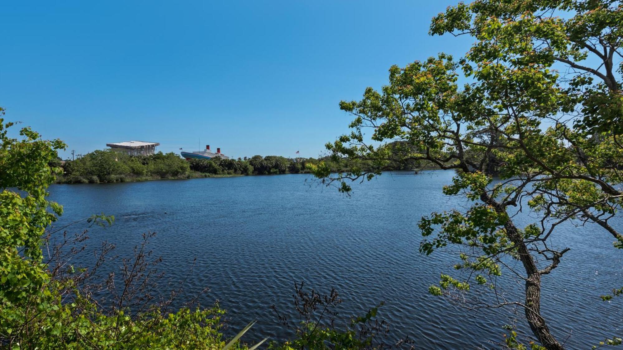 Laketown Wharf 613! Ocean View, 1 Bd, 2 Bath, And Amazing Amenities!