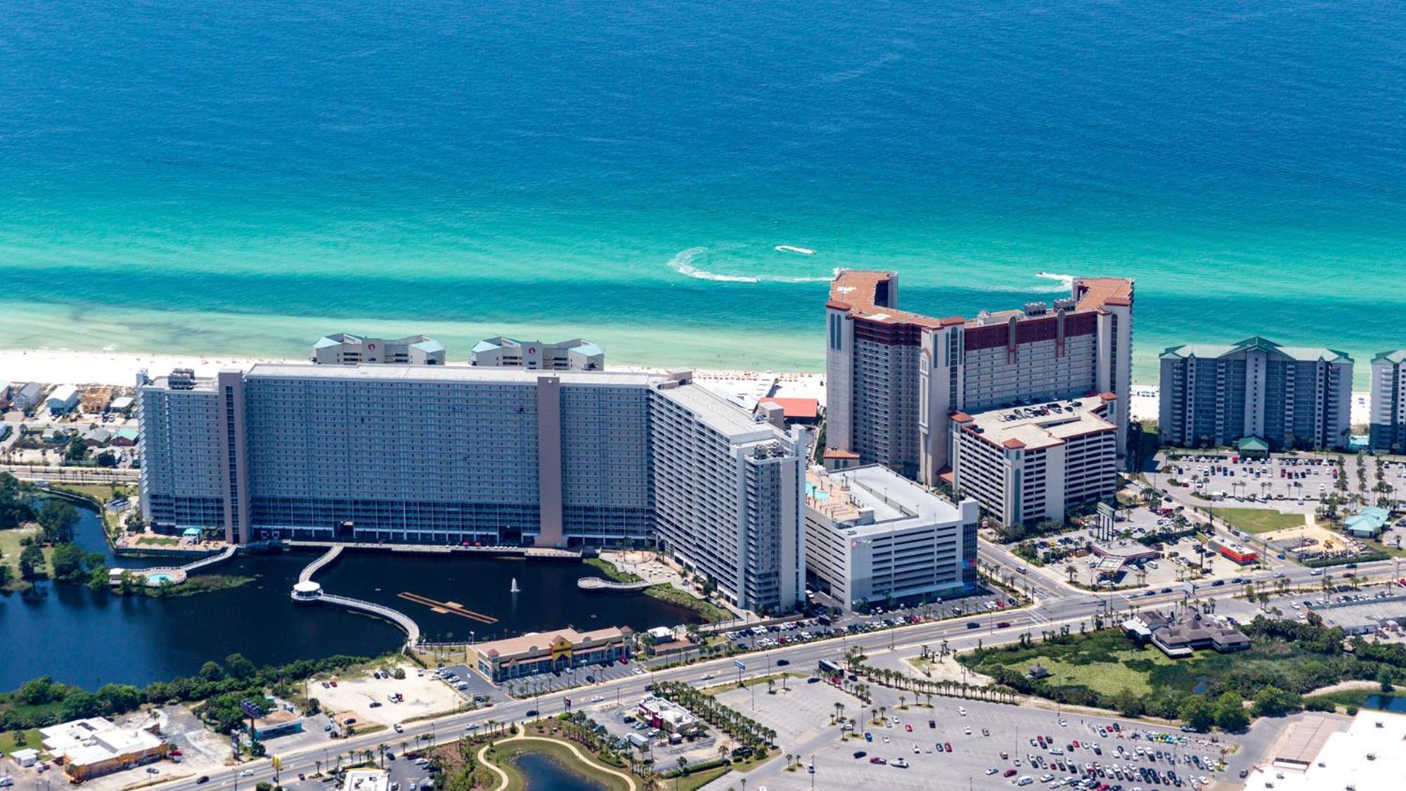 Laketown Wharf 613! Ocean View, 1 Bd, 2 Bath, And Amazing Amenities! Holiday home