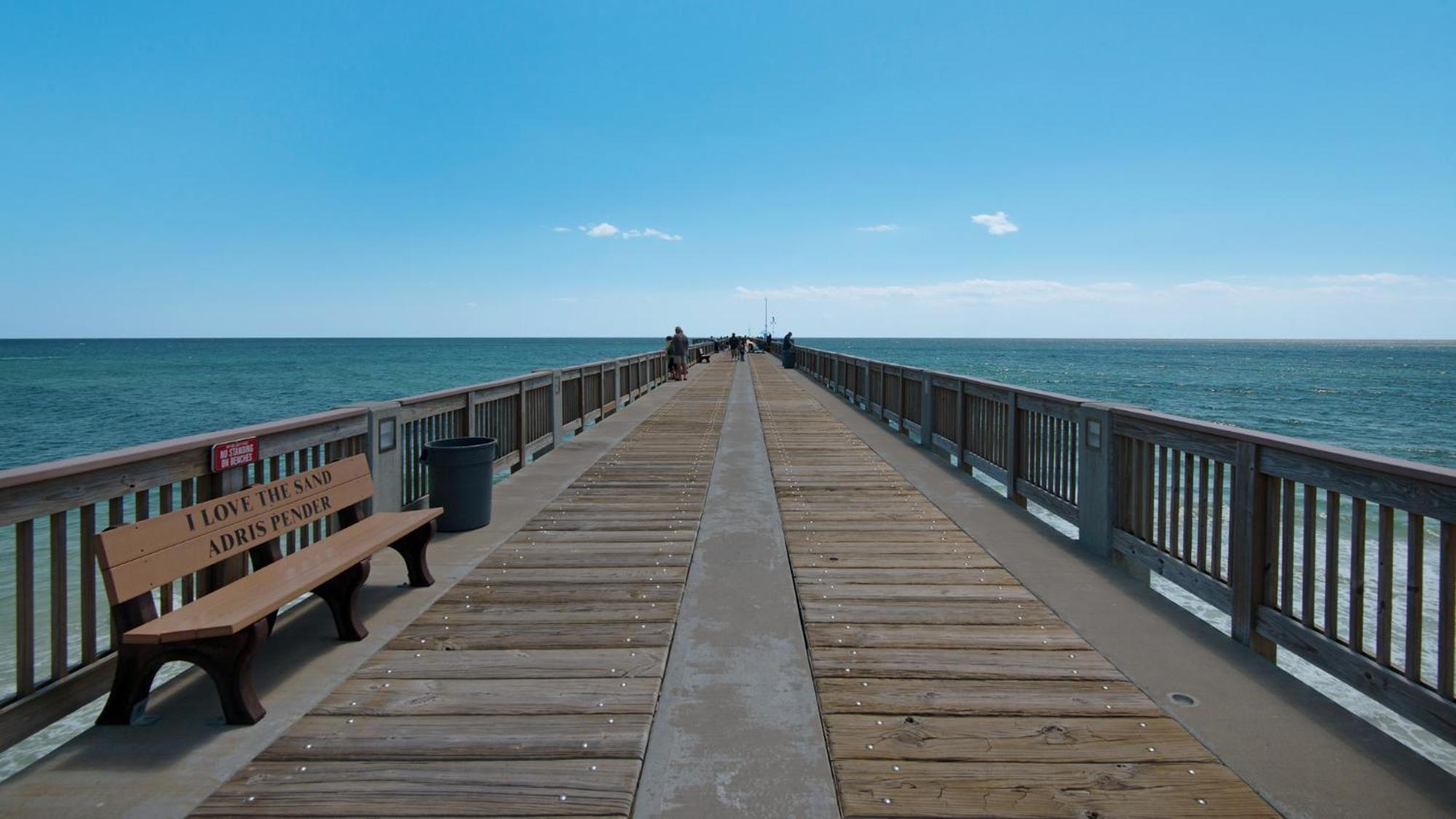 Laketown Wharf 613! Ocean View, 1 Bd, 2 Bath, And Amazing Amenities! Holiday home